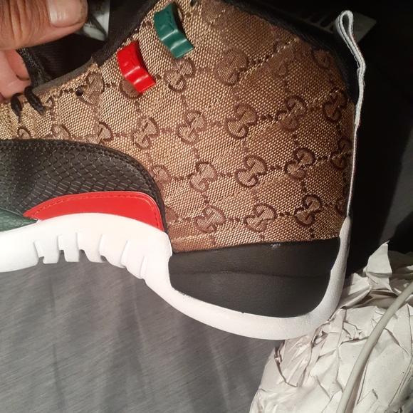 Never worn size10 custom gucci jordan 12s - Picture 2 of 4